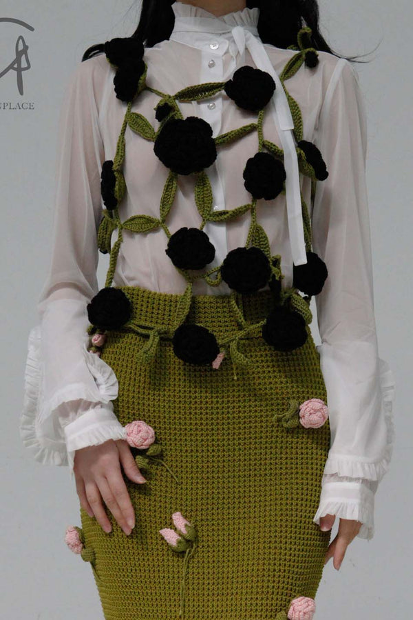 CAROLINE HU Crochet Flower Top SS22BKT07